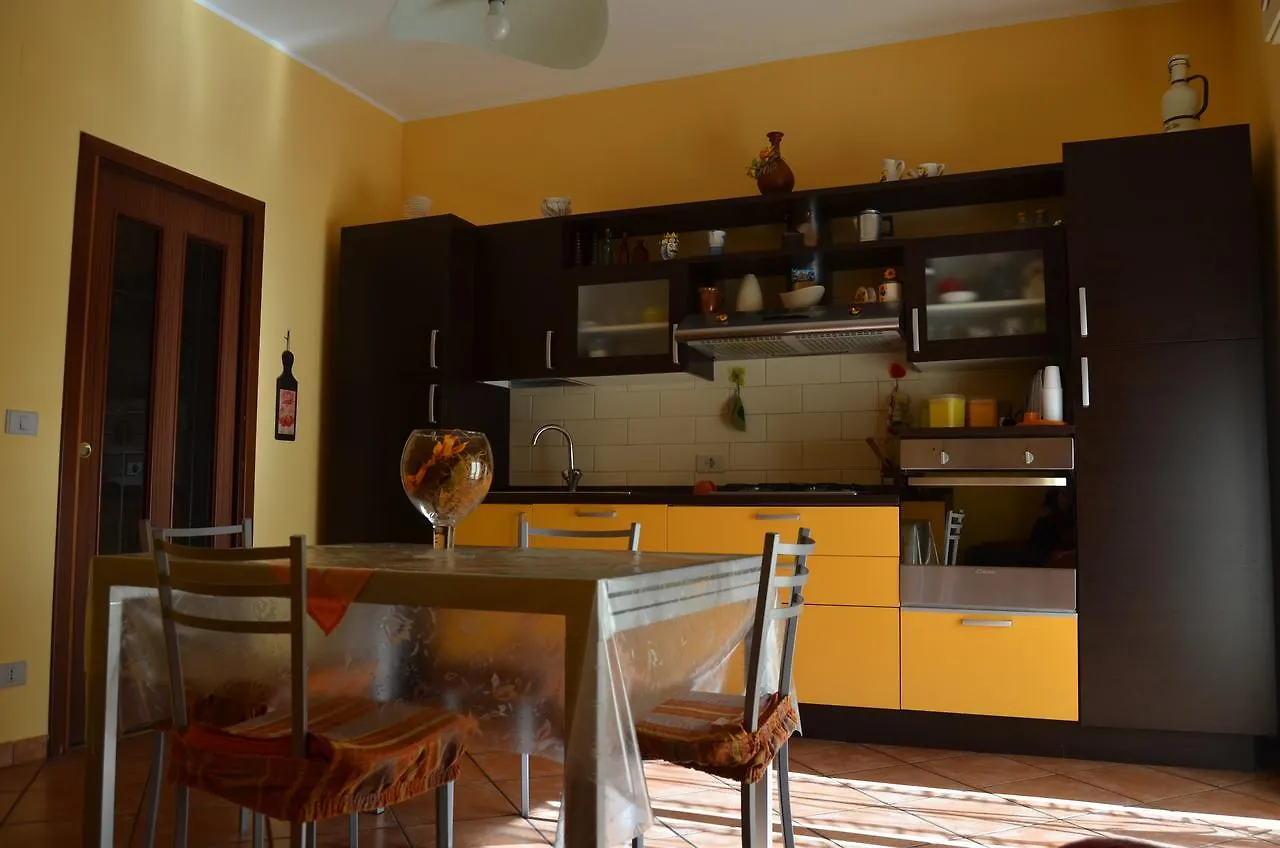Enzo'S Homestay Gaggi Apartamento